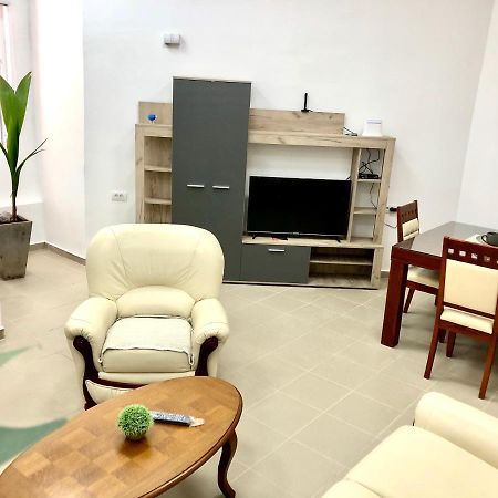 Apartment Tesla Pančevo Esterno foto