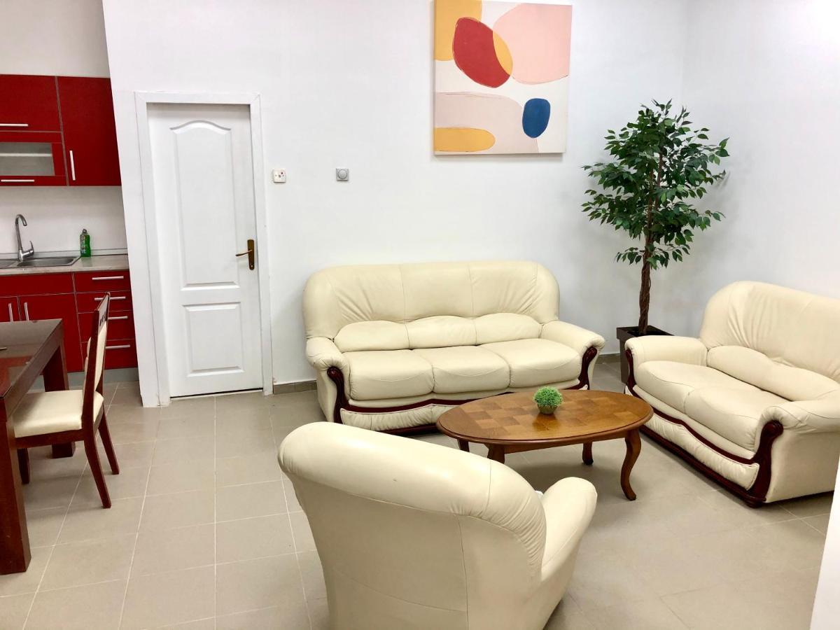 Apartment Tesla Pančevo Esterno foto
